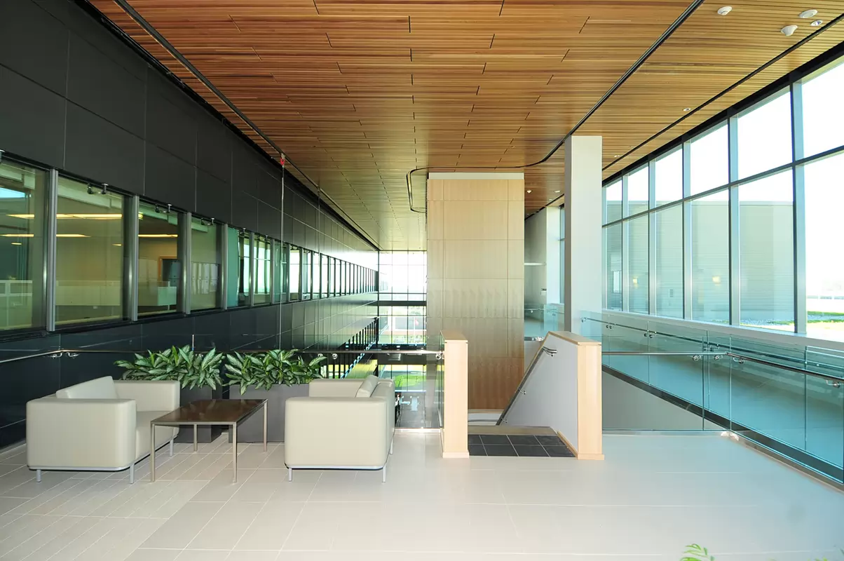 Un espace salon intérieur rénové
