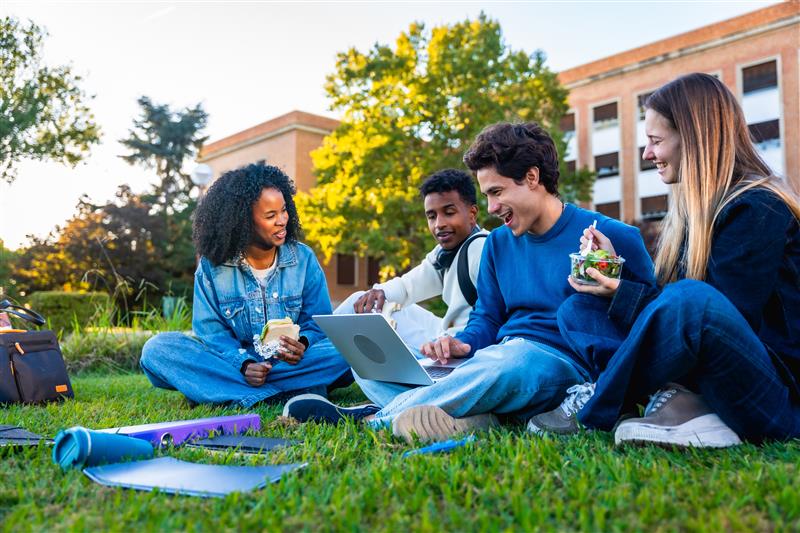 College students enjoying camp food services